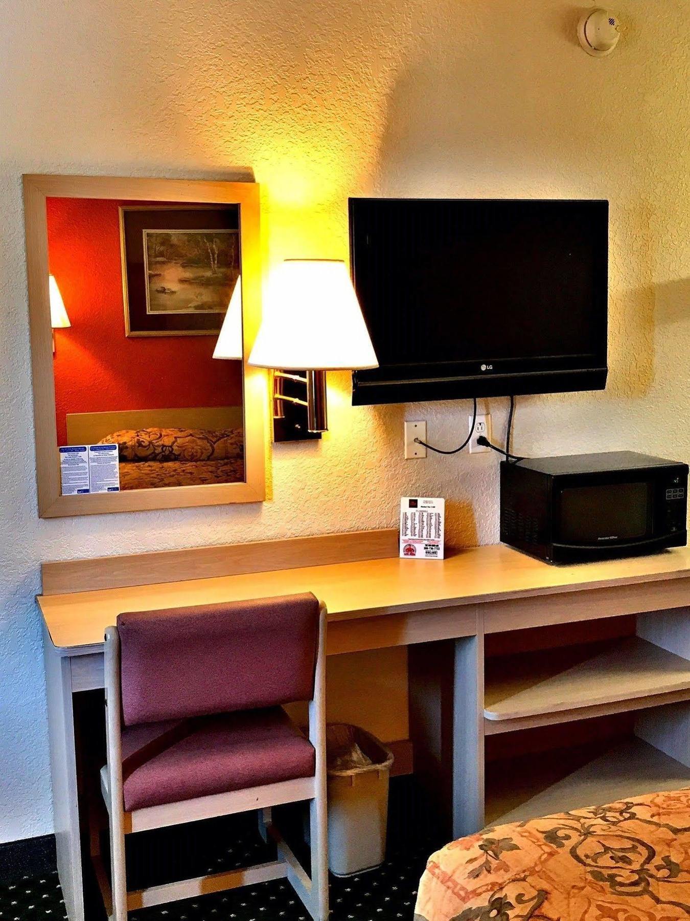 Qc Stay Inn Молайн Экстерьер фото